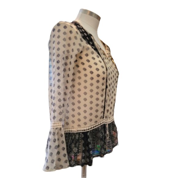 Boho Sheer Blouse Womens Size Small Black White Print Flowy Long Sleeve JJ3488 - Picture 3 of 8